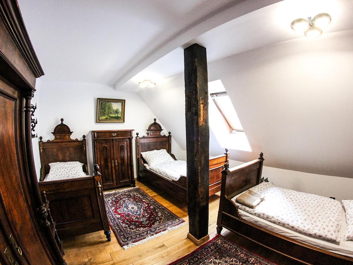 Ksiaz Wielkopolski Dwor Gogolewo Nad Warta Bed & Breakfast エクステリア 写真