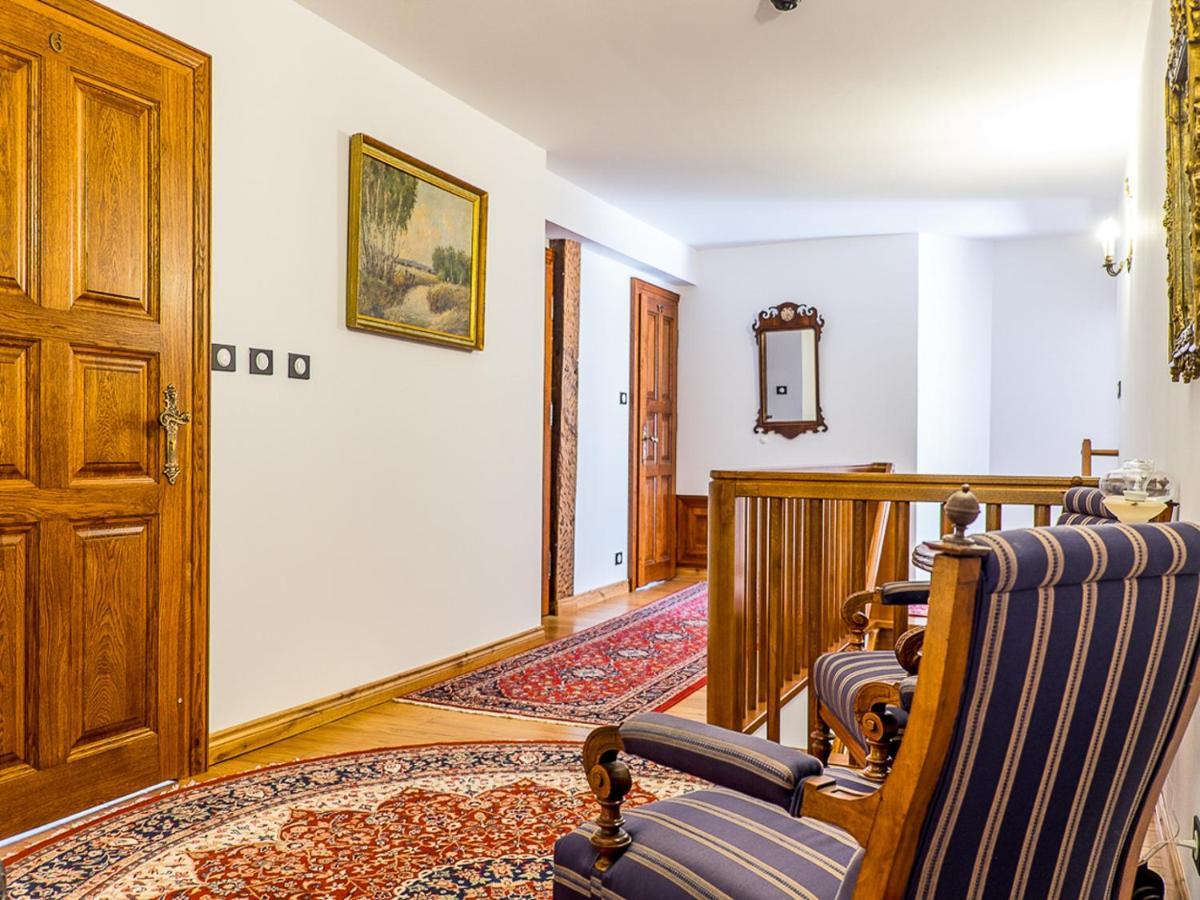 Ksiaz Wielkopolski Dwor Gogolewo Nad Warta Bed & Breakfast エクステリア 写真