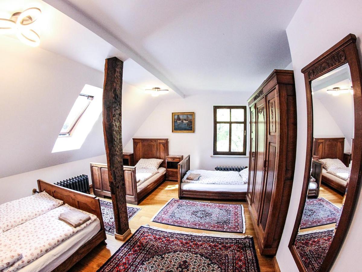 Ksiaz Wielkopolski Dwor Gogolewo Nad Warta Bed & Breakfast エクステリア 写真