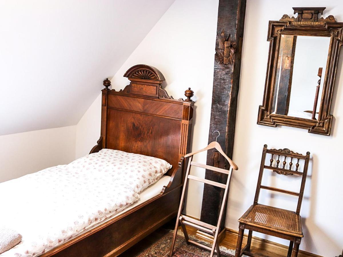 Ksiaz Wielkopolski Dwor Gogolewo Nad Warta Bed & Breakfast エクステリア 写真
