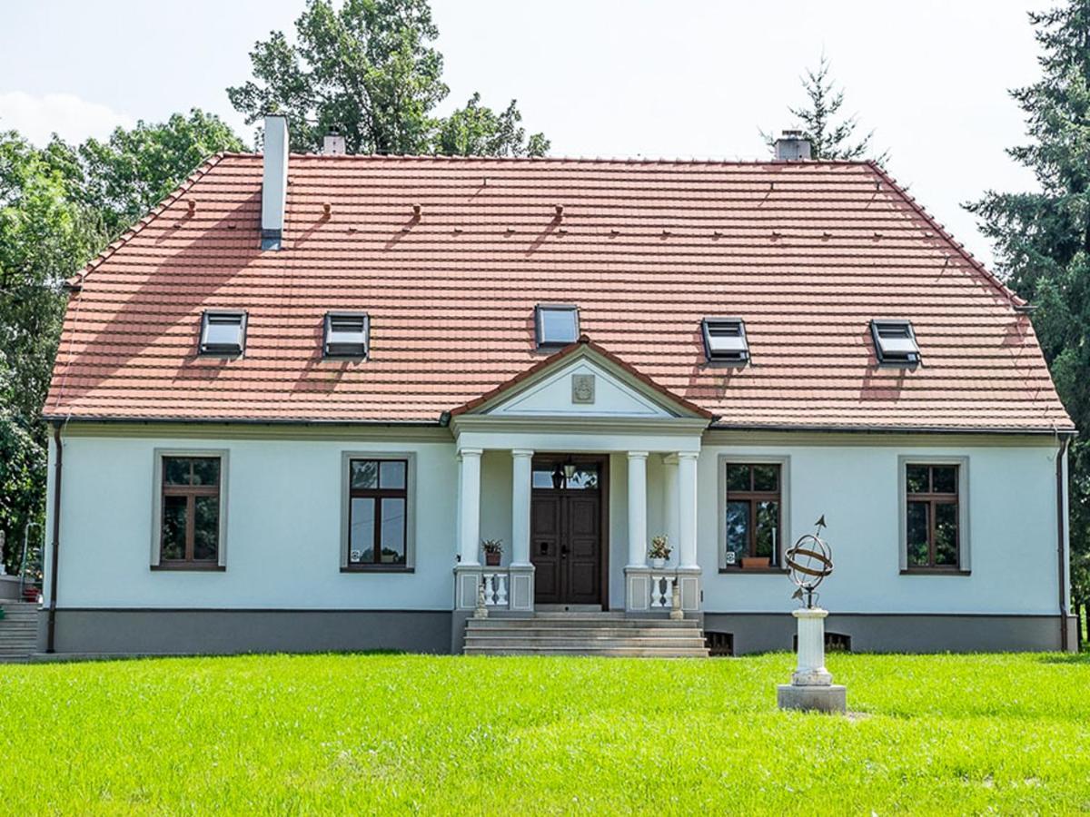 Ksiaz Wielkopolski Dwor Gogolewo Nad Warta Bed & Breakfast エクステリア 写真