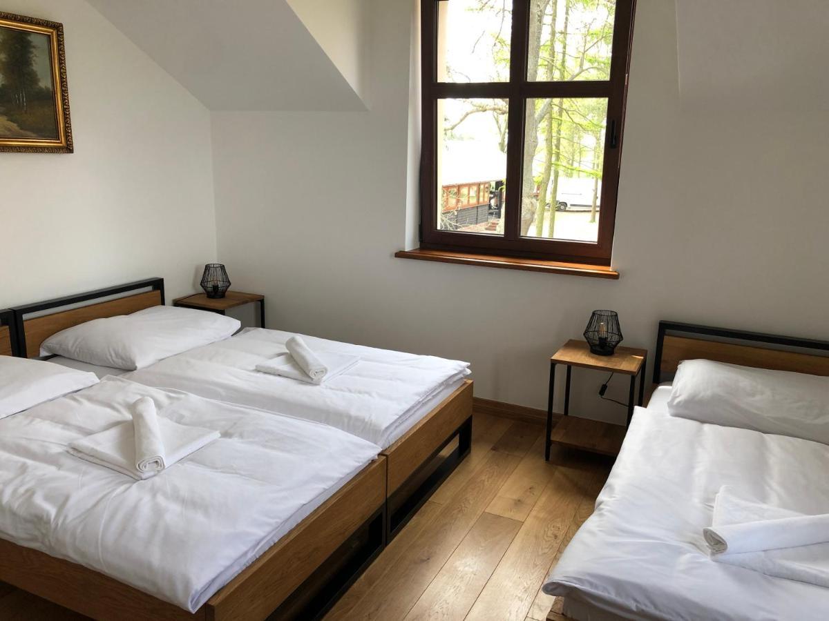 Ksiaz Wielkopolski Dwor Gogolewo Nad Warta Bed & Breakfast エクステリア 写真