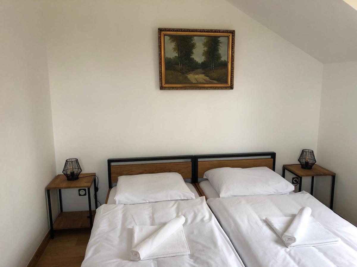 Ksiaz Wielkopolski Dwor Gogolewo Nad Warta Bed & Breakfast エクステリア 写真