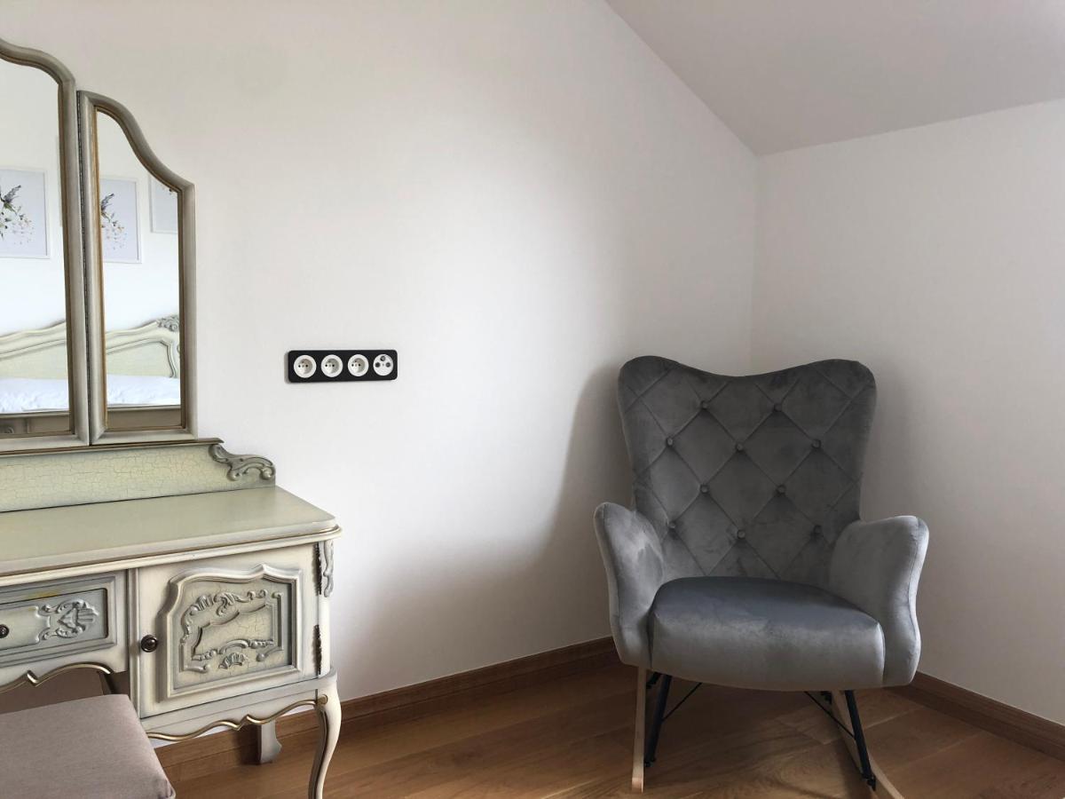 Ksiaz Wielkopolski Dwor Gogolewo Nad Warta Bed & Breakfast エクステリア 写真