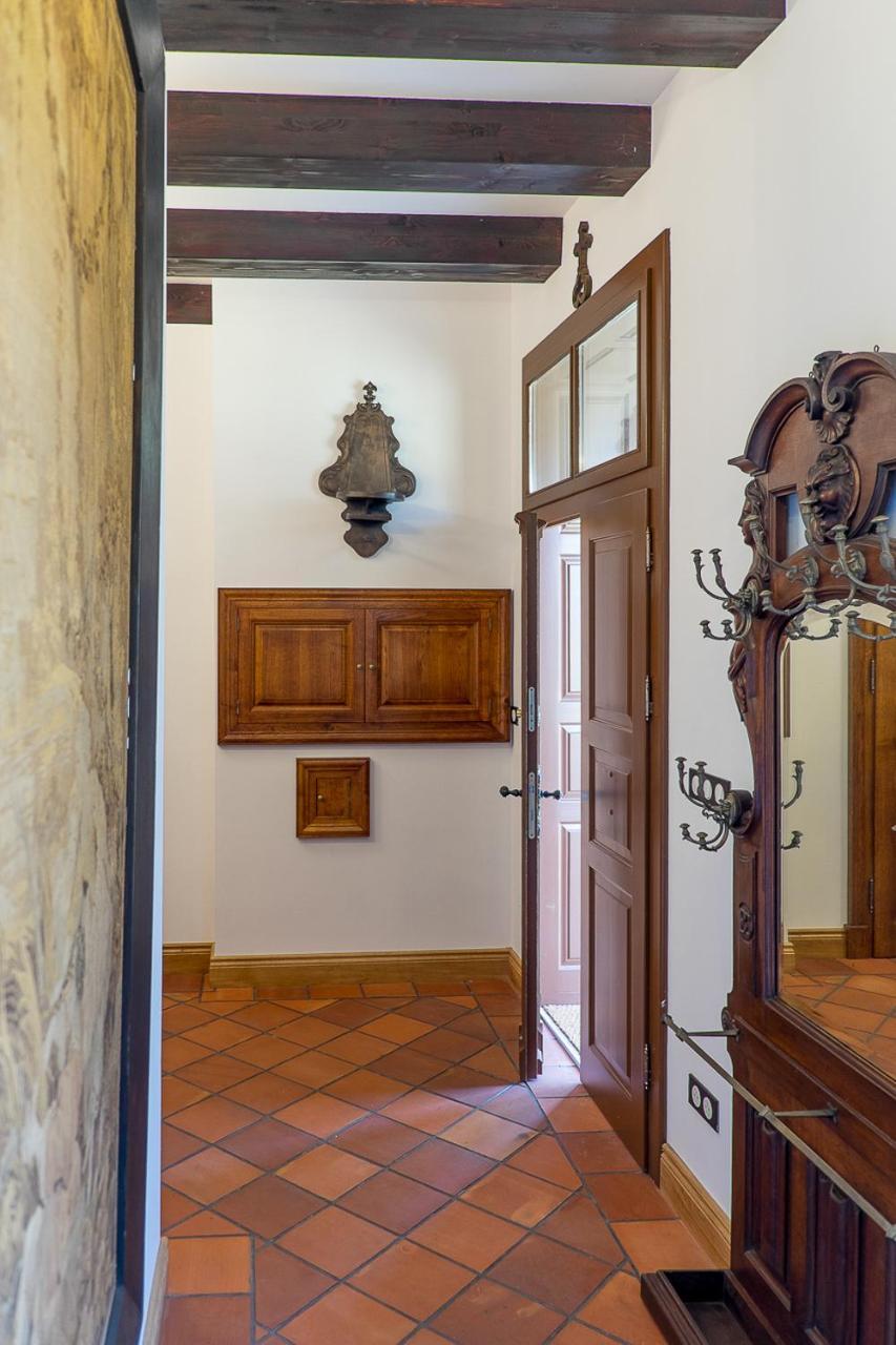 Ksiaz Wielkopolski Dwor Gogolewo Nad Warta Bed & Breakfast エクステリア 写真