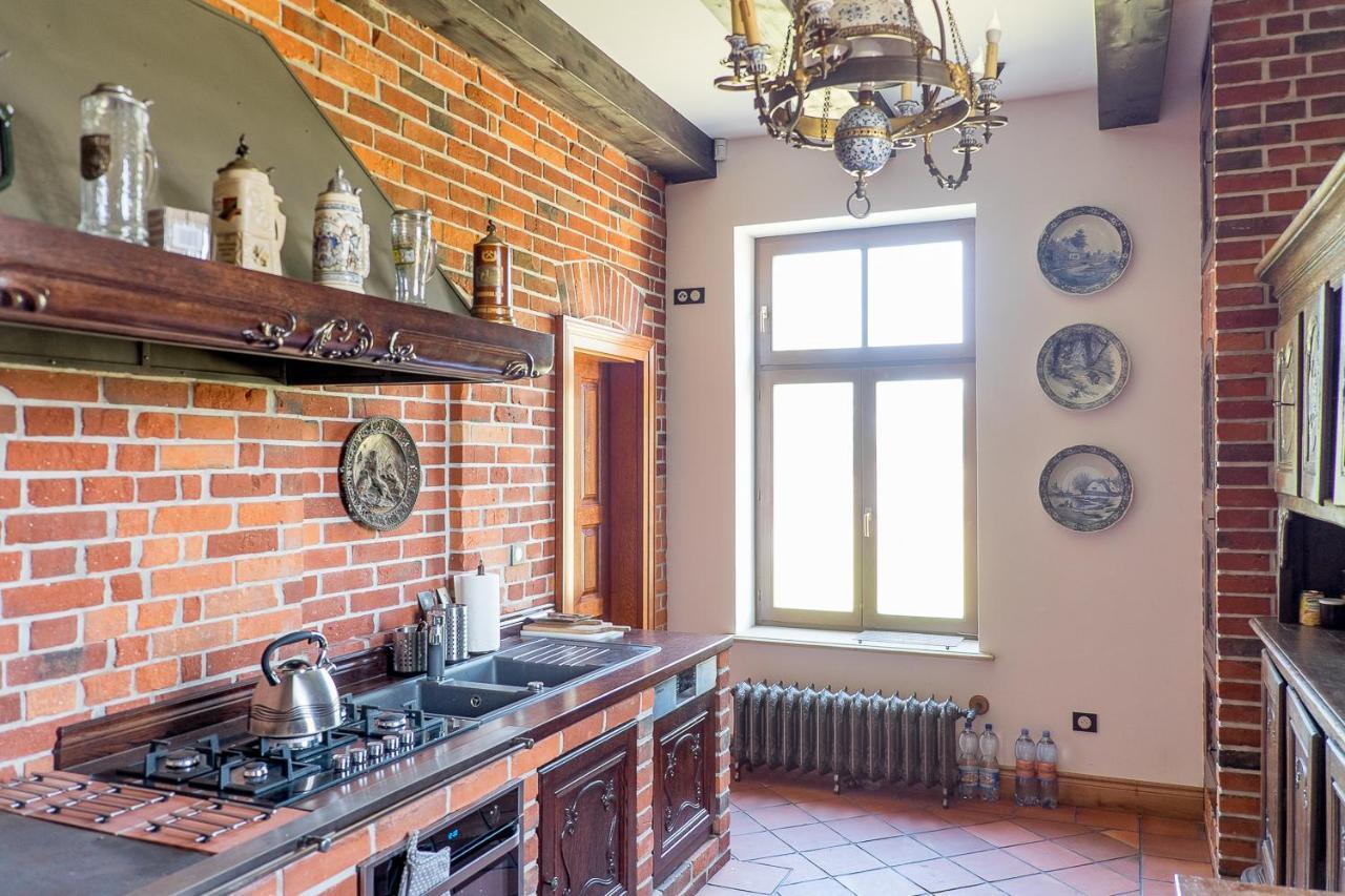 Ksiaz Wielkopolski Dwor Gogolewo Nad Warta Bed & Breakfast エクステリア 写真
