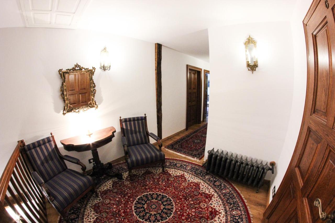 Ksiaz Wielkopolski Dwor Gogolewo Nad Warta Bed & Breakfast エクステリア 写真