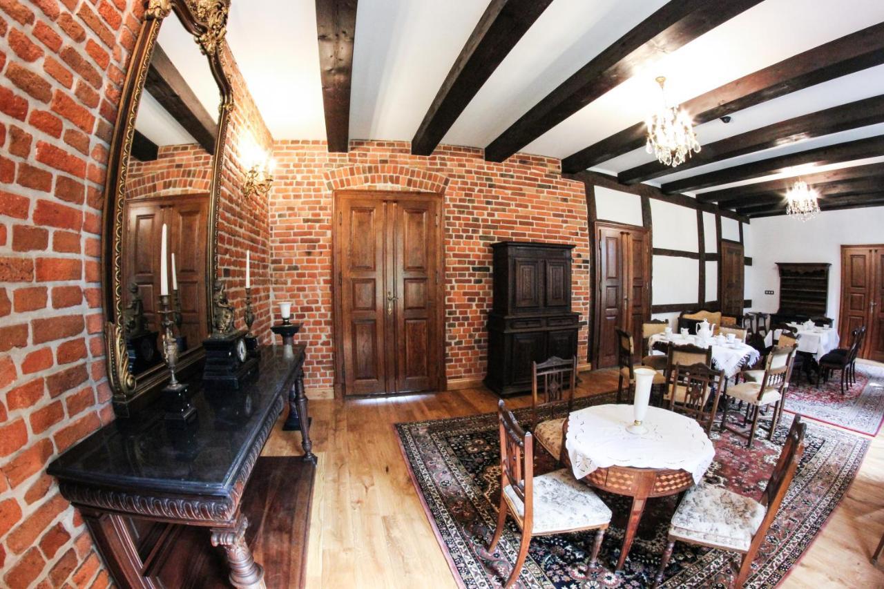 Ksiaz Wielkopolski Dwor Gogolewo Nad Warta Bed & Breakfast エクステリア 写真