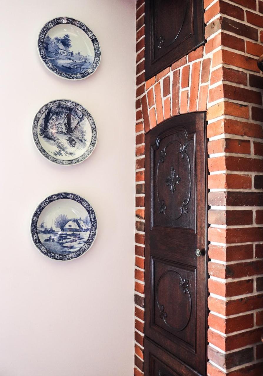 Ksiaz Wielkopolski Dwor Gogolewo Nad Warta Bed & Breakfast エクステリア 写真