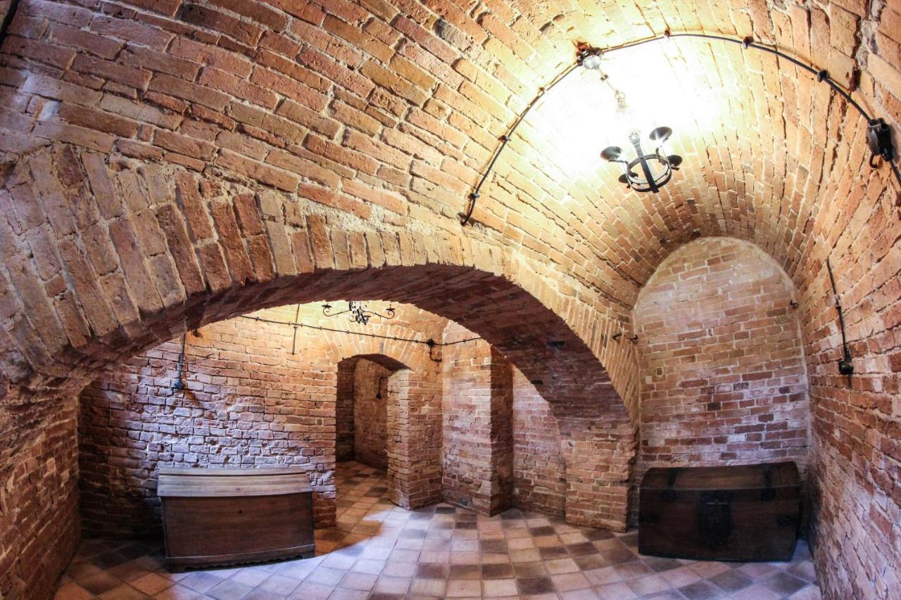 Ksiaz Wielkopolski Dwor Gogolewo Nad Warta Bed & Breakfast エクステリア 写真