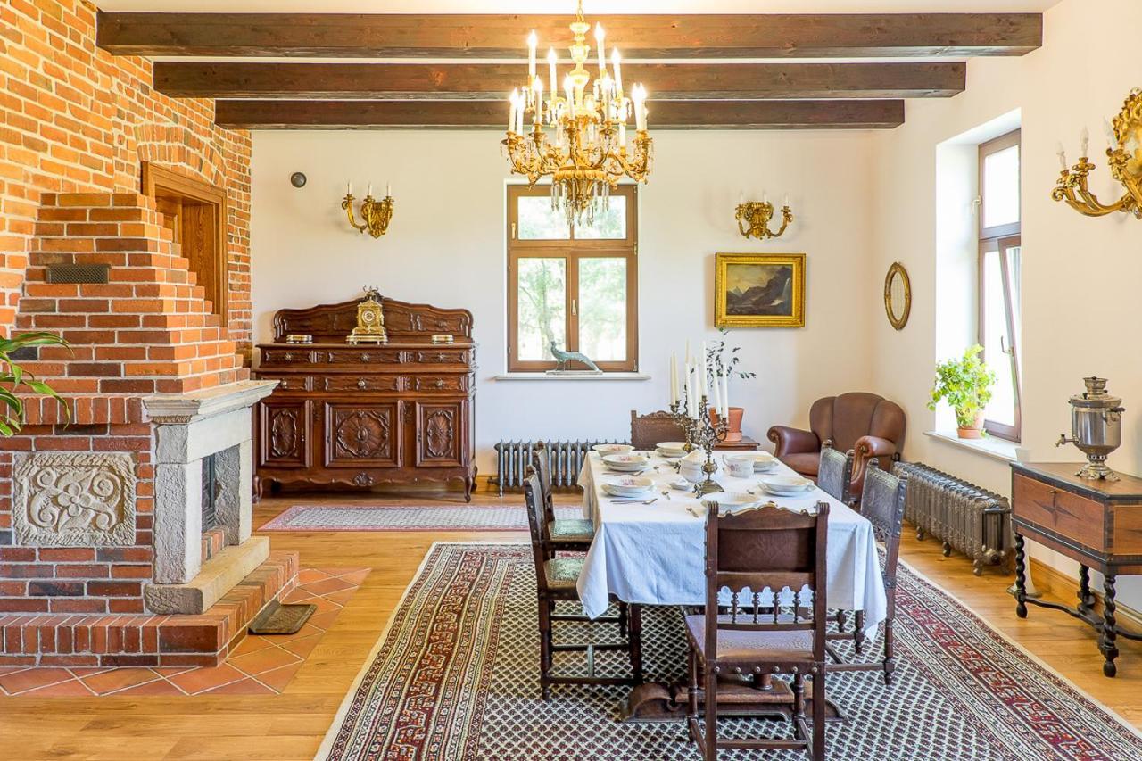 Ksiaz Wielkopolski Dwor Gogolewo Nad Warta Bed & Breakfast エクステリア 写真